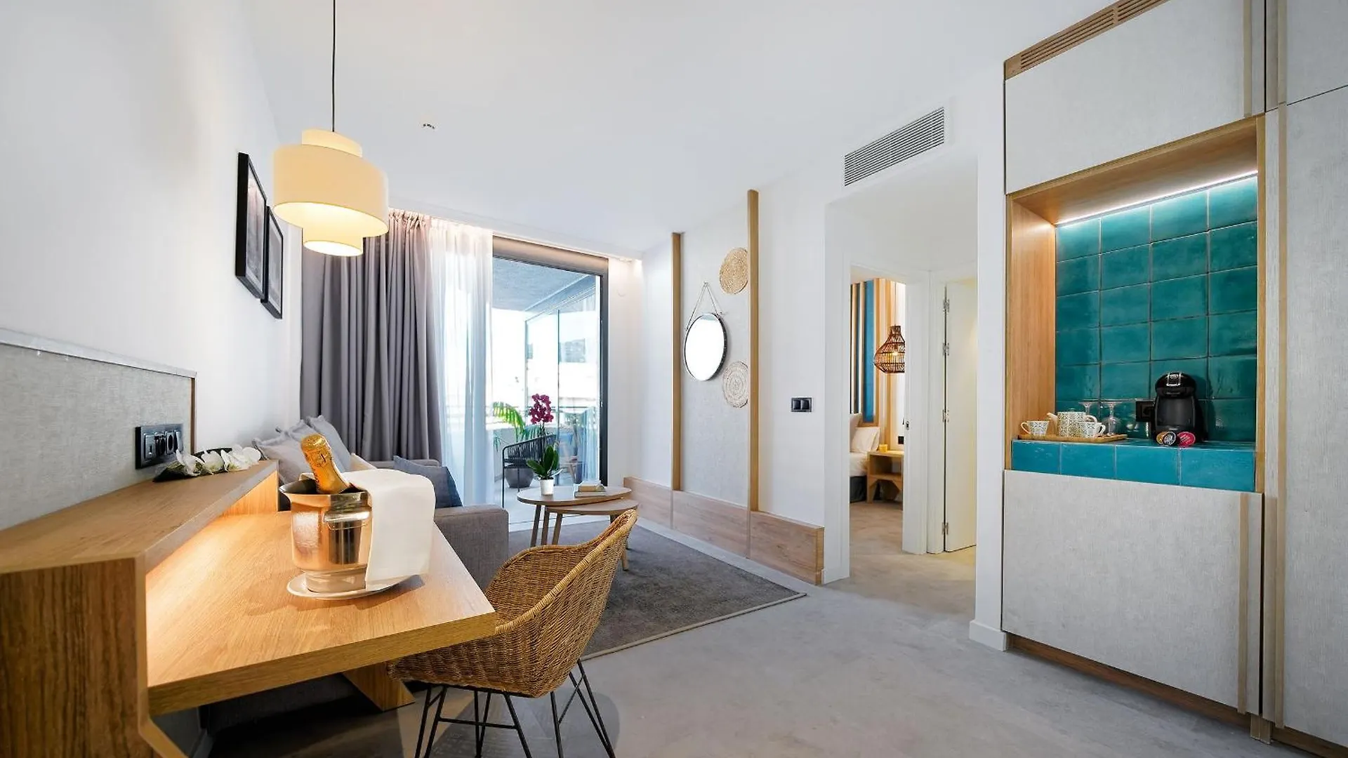 Hovima Suites Costa Adeje (Adults Only) 4*, Costa Adeje (Tenerife)